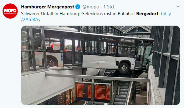Bergedorf, Bus kracht durch Gls, Bahnhofshalle, S-Bahnhof, Bergedorf, hamburg, schwerer Unfall, Bergungsarbeiten, Nachrichten